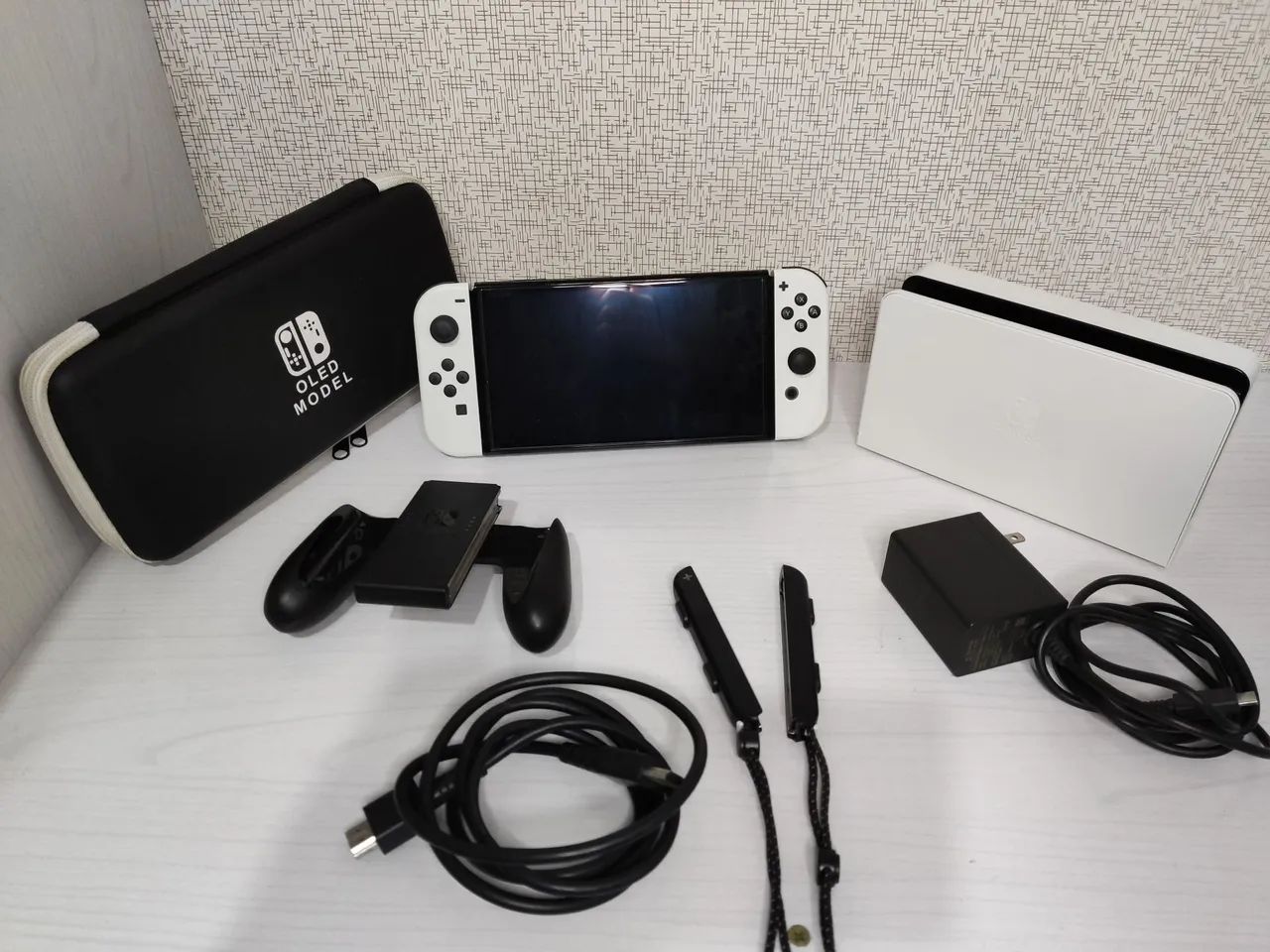 Nintendo Switch OLED desbloqueado + SD 128gb 