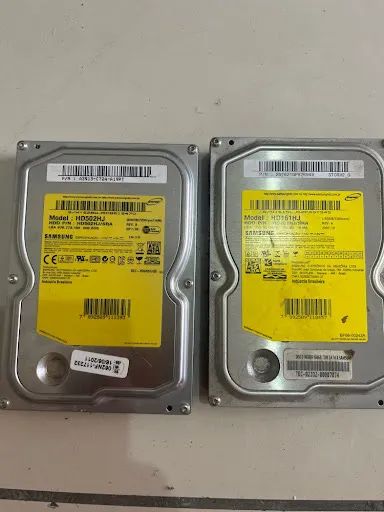 Dois HDs um de 500Gb e outro de 160Gb