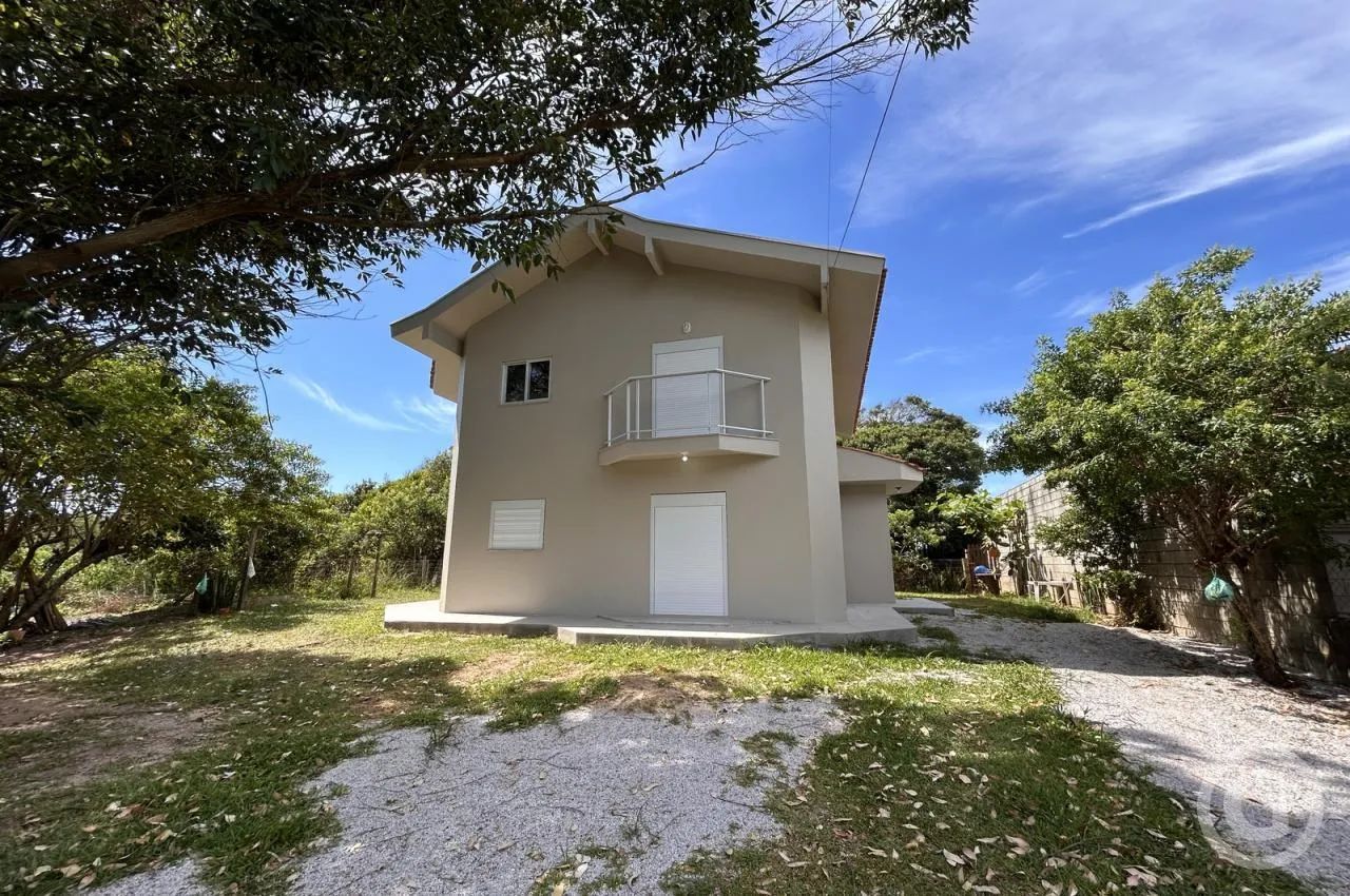Alugue um apartamento aconchegante na praia da Armação