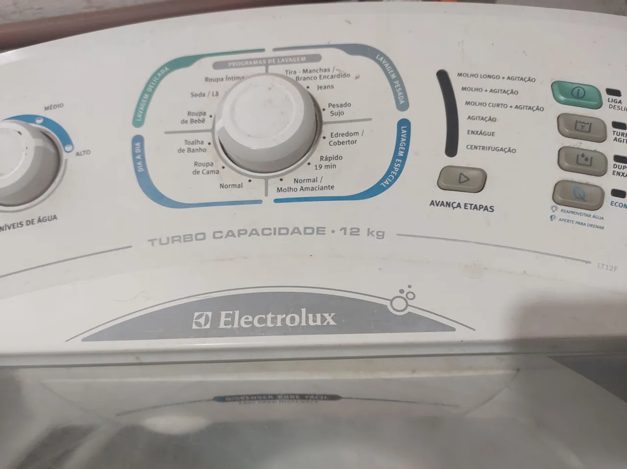 Máquina de Lavar Electrolux Turbo Capacidade 12kg