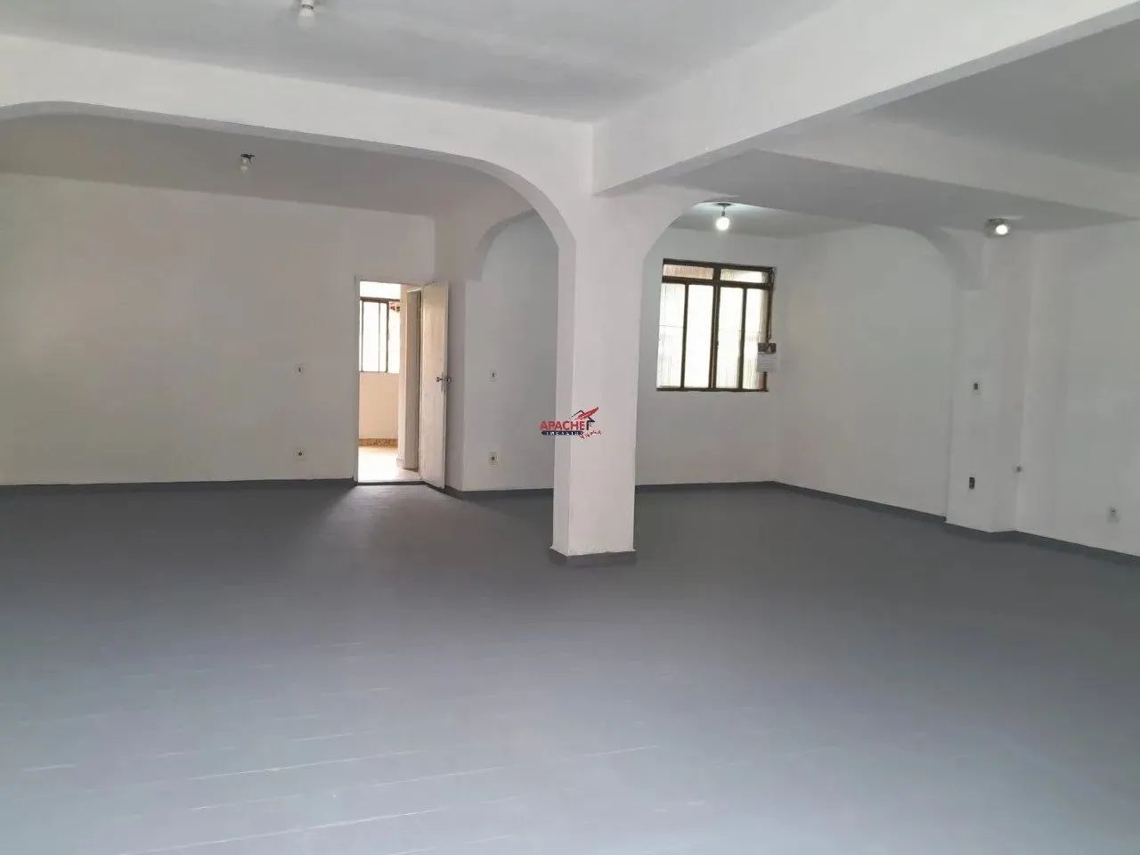 Loja com kitnet para locação, no bairro Santo Antônio em Viçosa - MG. - Foto 3