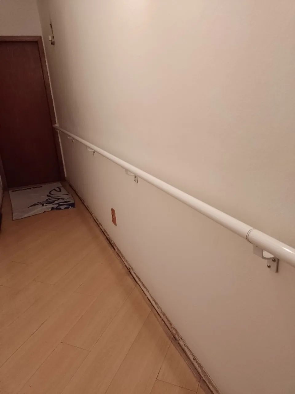 Corrimão de alumínio pintura eletrostática  - Foto 3