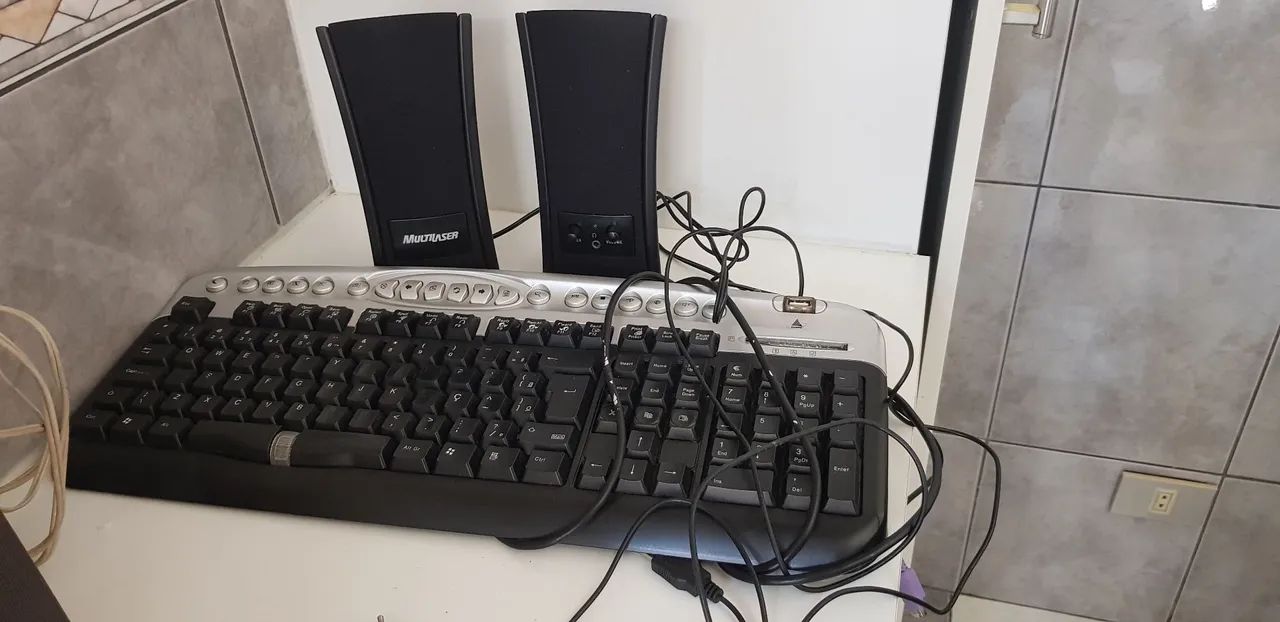 Kit Teclado com Caixas de Som - Foto 3
