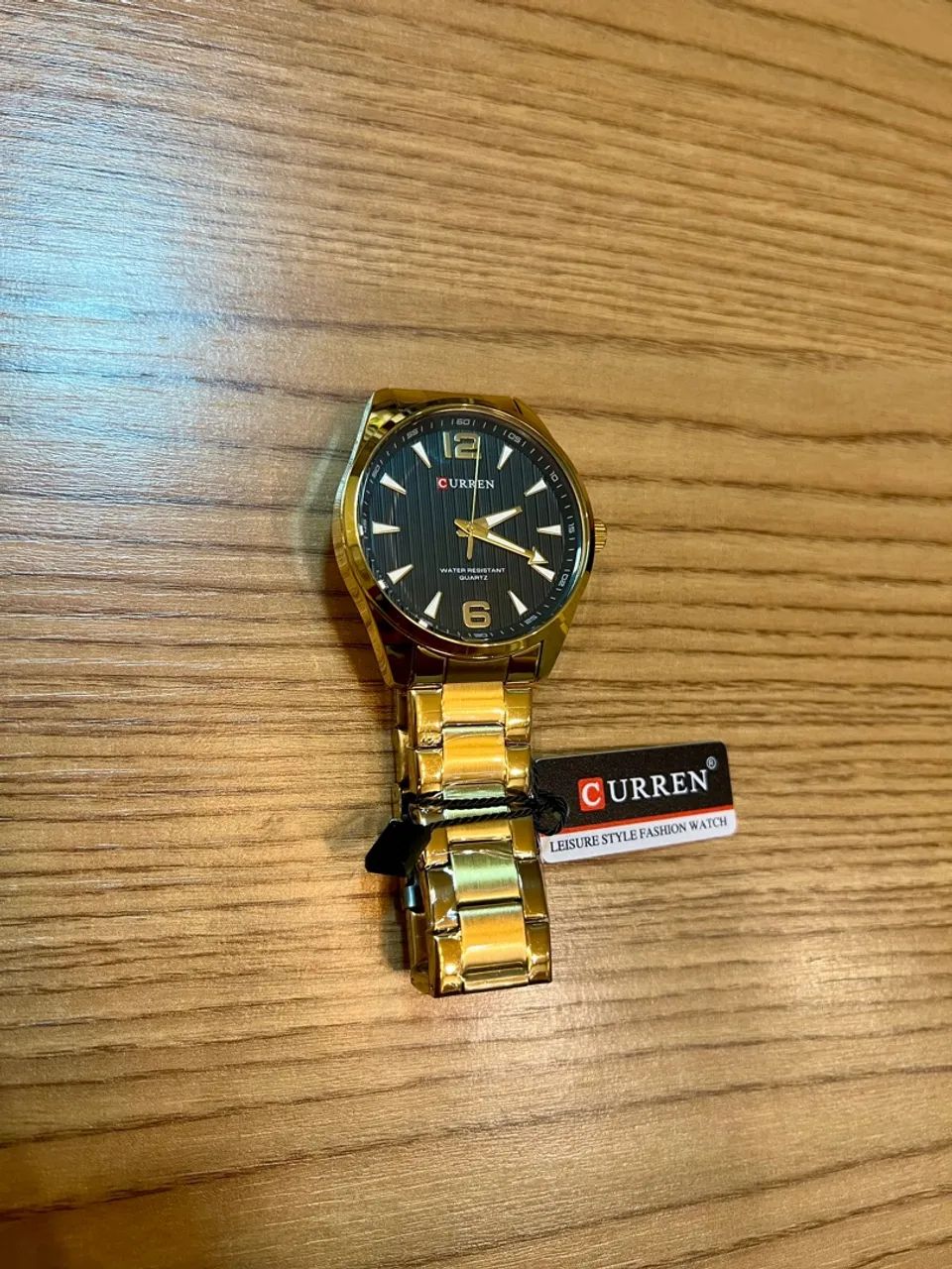 Relógio Masculino Curren 8434 - Luxo com Bisel Dourado e Fundo Preto - Foto 4