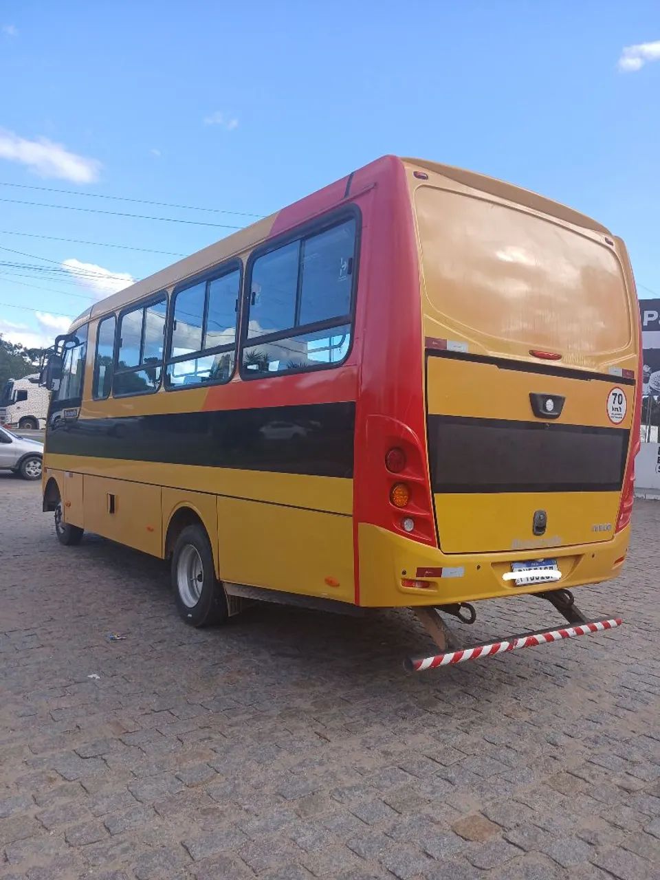 Micro Ônibus Iveco 70C17 ano 2016. Ótimo estado - Foto 4