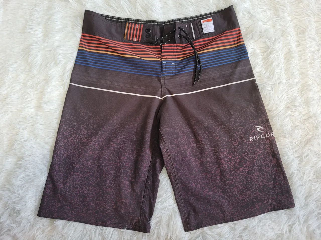 Shorts tactel tamanho 40 novo 