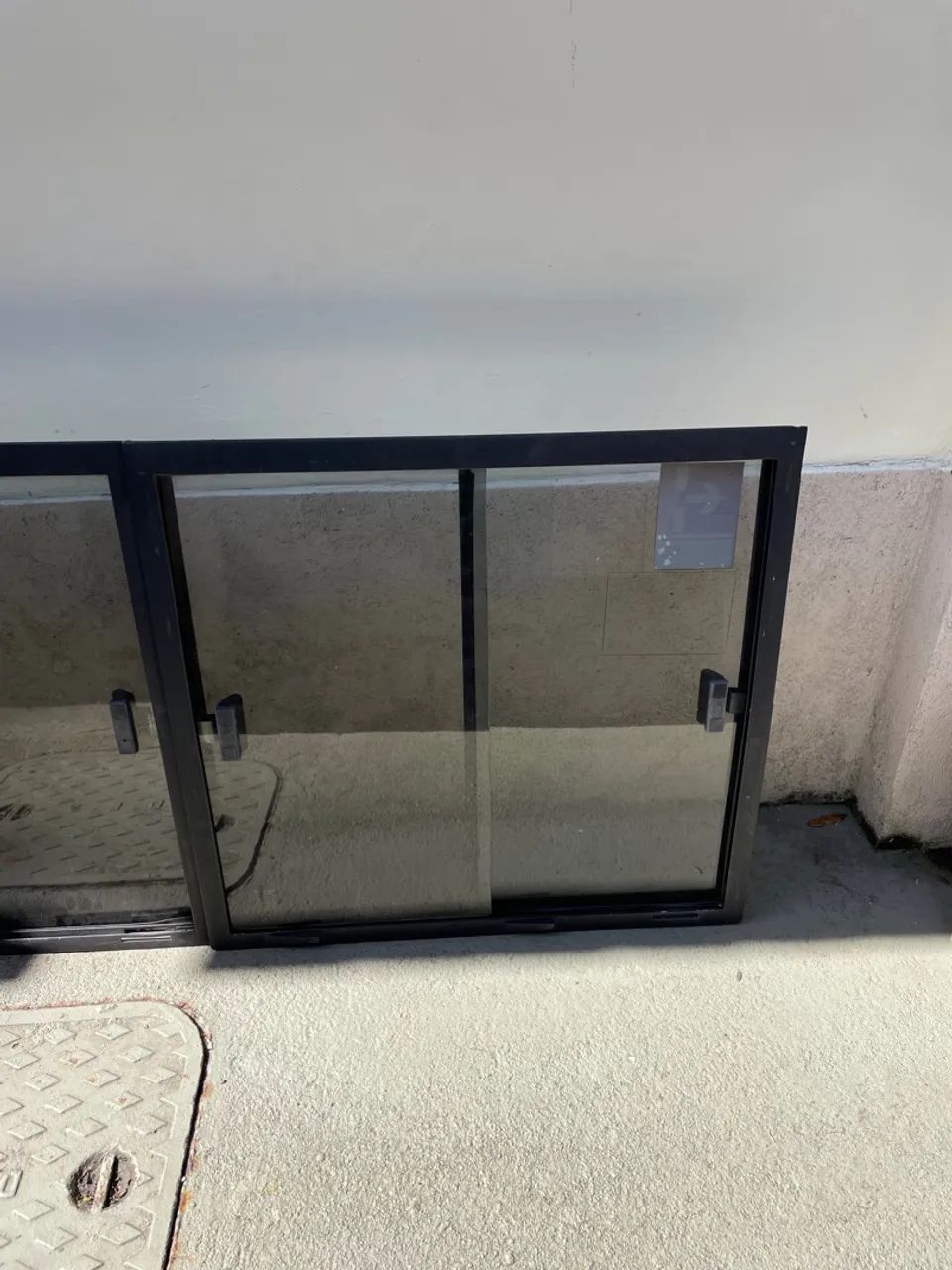 Janelas com vidros para micro-ônibus Volare A6. Janelas para container - Foto 4