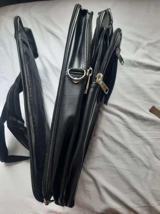 Maleta Executiva Couro Preta - 3 Compartimentos