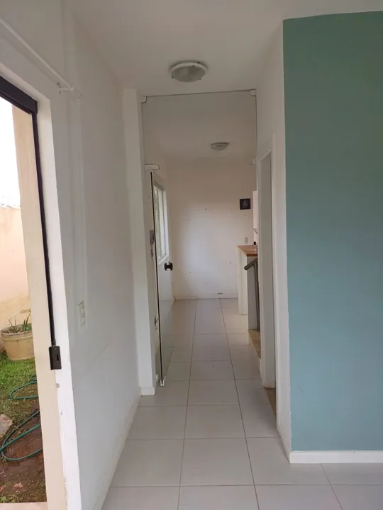 VENDO LINDA CASA COM PISCINA VALOR 460,000