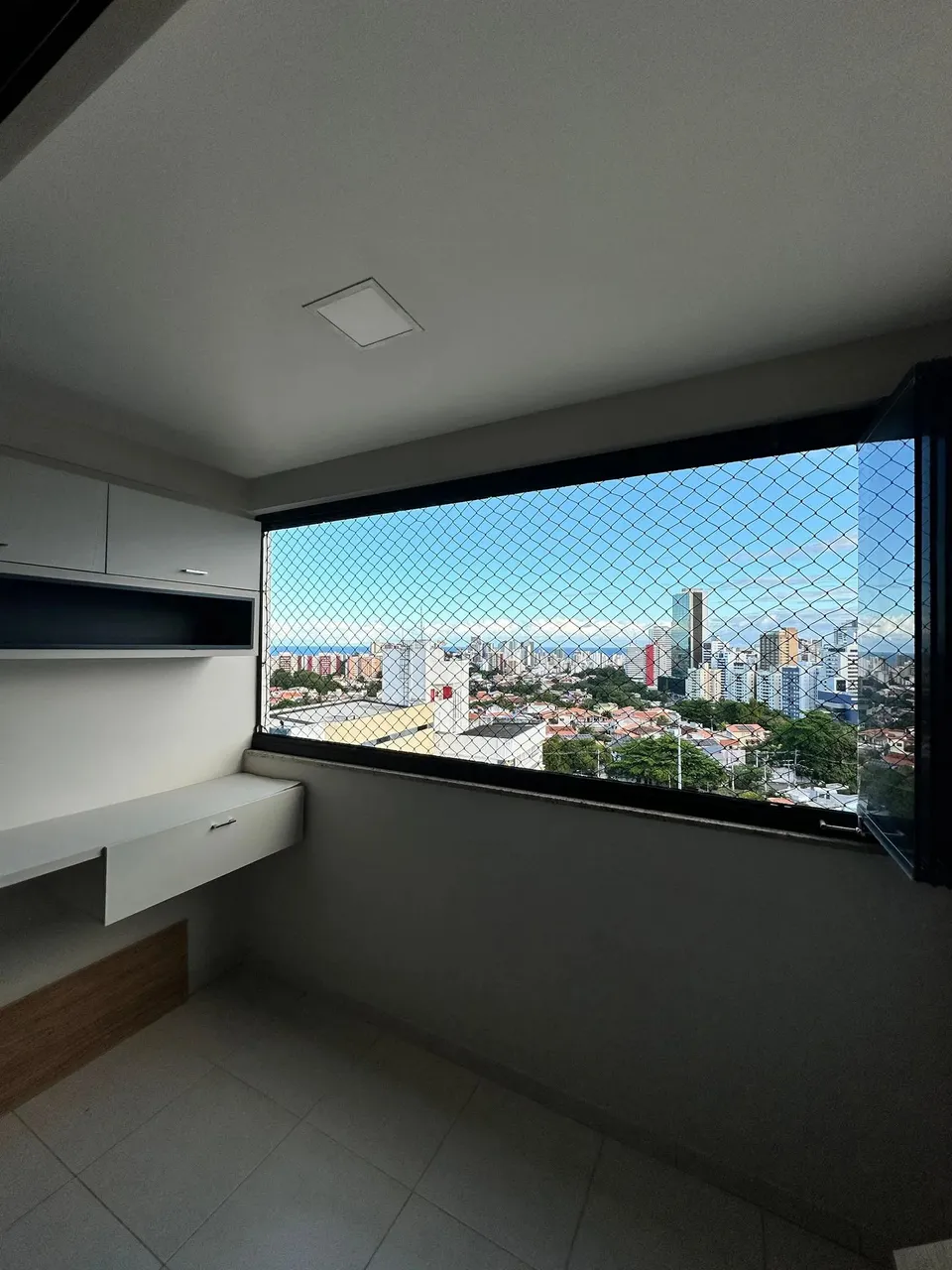 Imóvel para aluguel com 85 metros 3/ 4 quartos com dependência, mobiliado Stiep