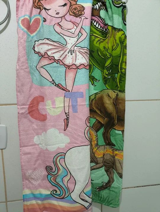 Toalha de Banho Infantil NOVAS- Dinossauro e Bailarina - Foto 2