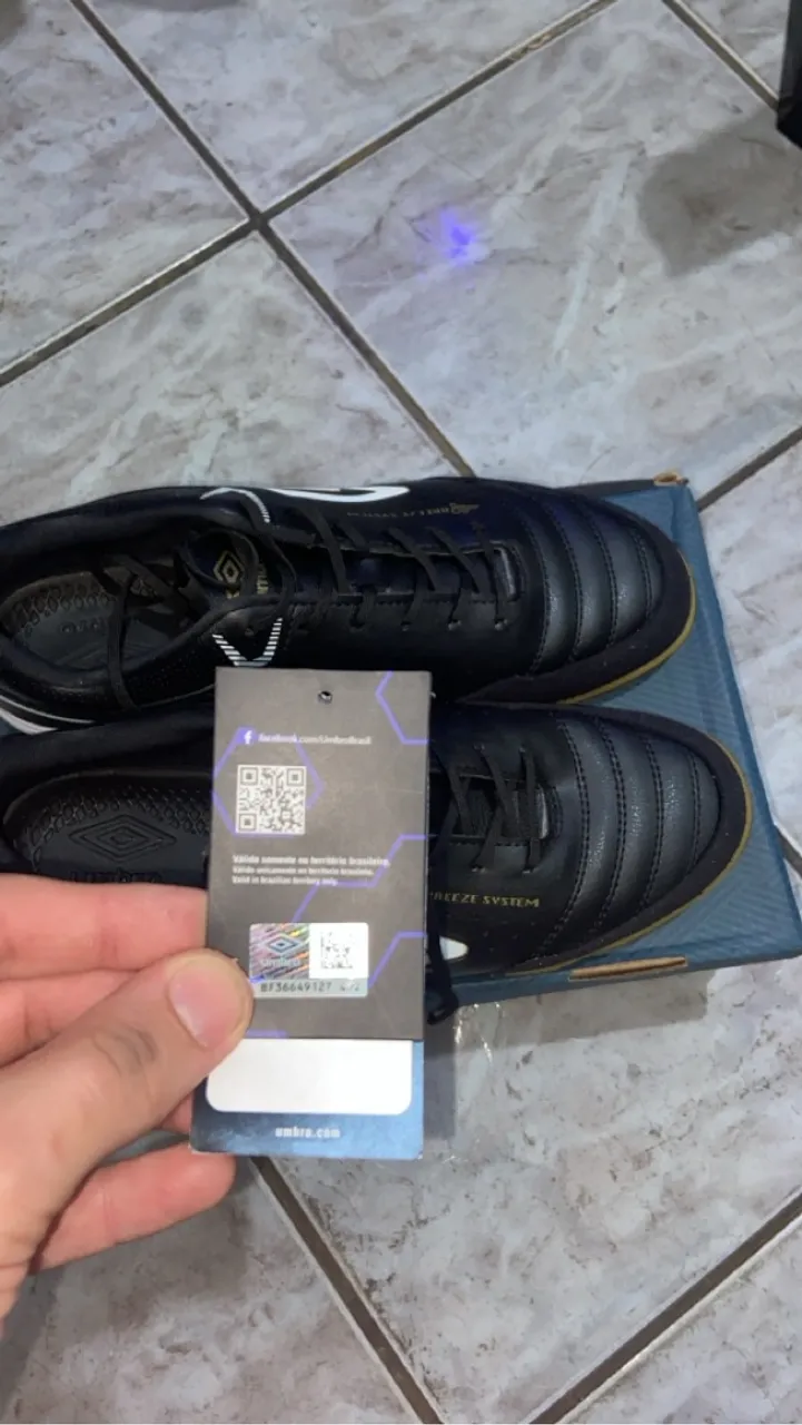 Chuteira Umbro Futsal