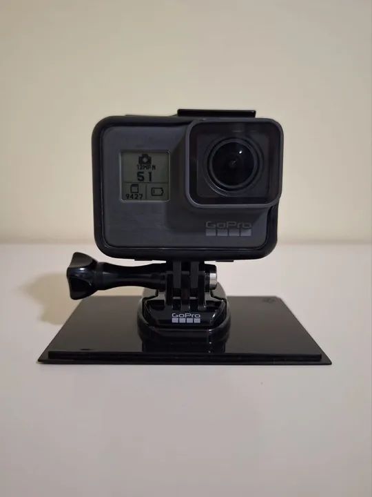 GoPro Hero 5 Black + Acessórios - Ótimo Estado!