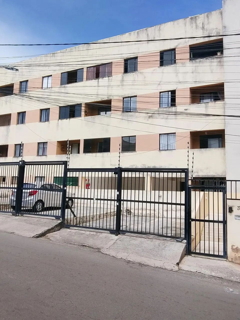Apartamento à venda no SOLAR DE ITAPOAN , ITAPUÃ , Salvador, BA