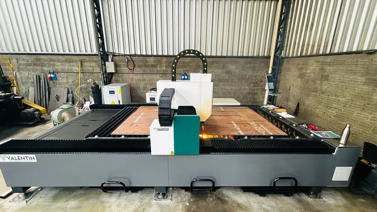 MÁQUINA CORTE LASER, CORTANDO COM ALTA PERFORMANCE CHAPA HARDOX!!!  - Foto 2