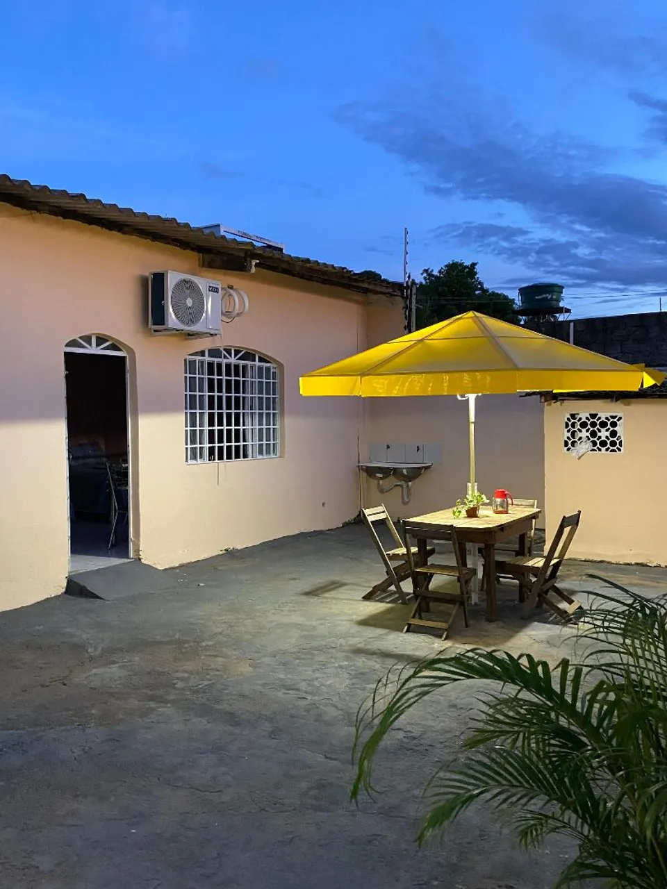 ALUGO KITNET MOBILIADA R$1.500