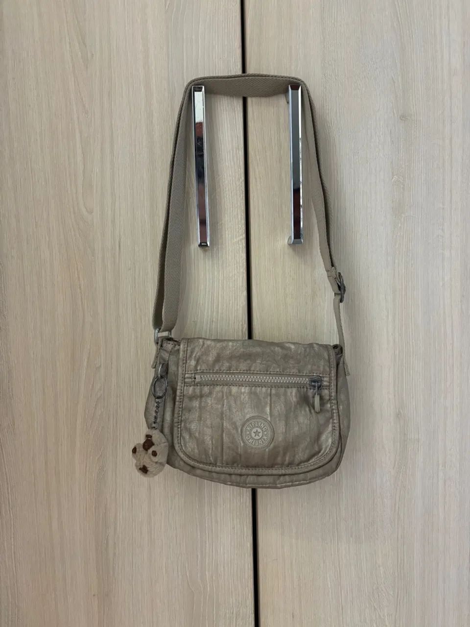 Bolsa Kipling metalizada 