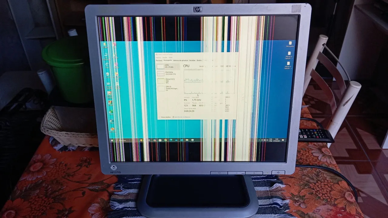 Monitores HP 17" e AOC 19"! Desapegando