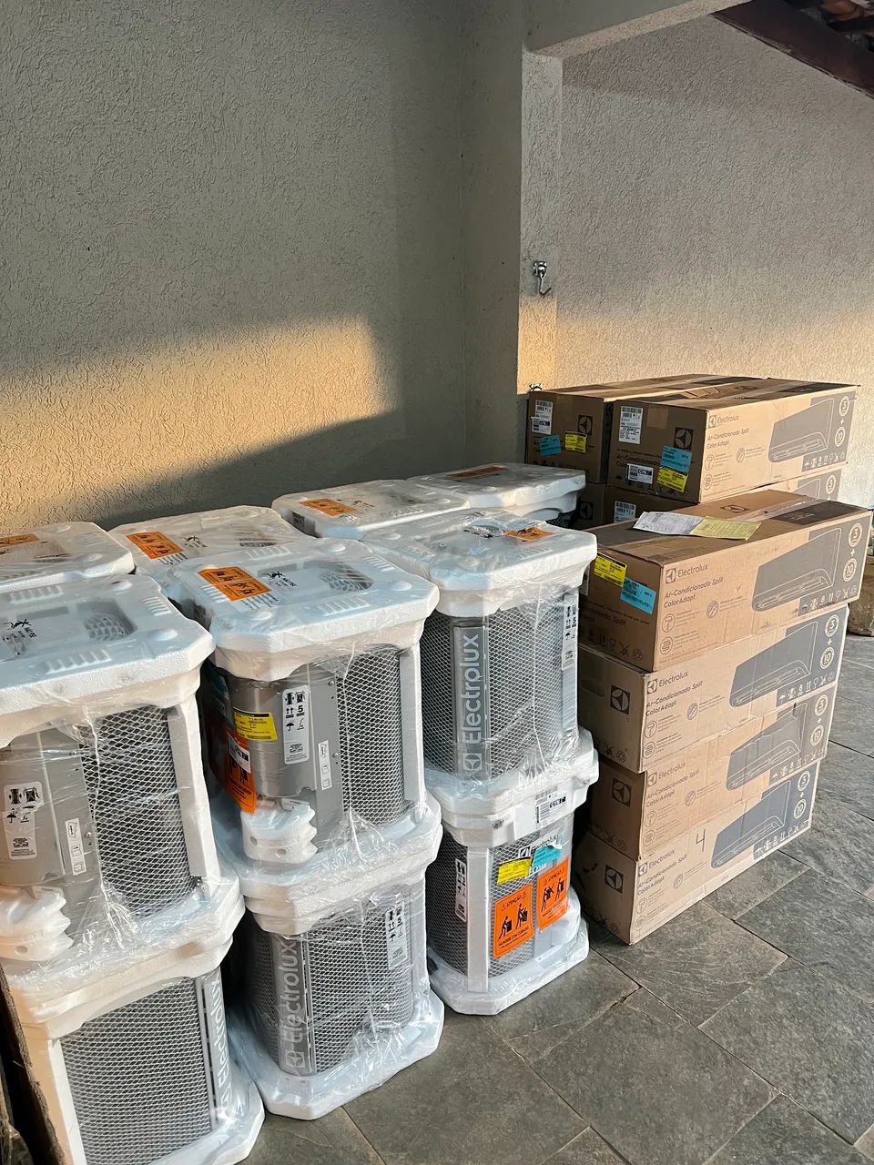 AR CONDICIONADO SPLIT ELECTROLUX COLOR ADAPT 9000 ON/OFF - Foto 3