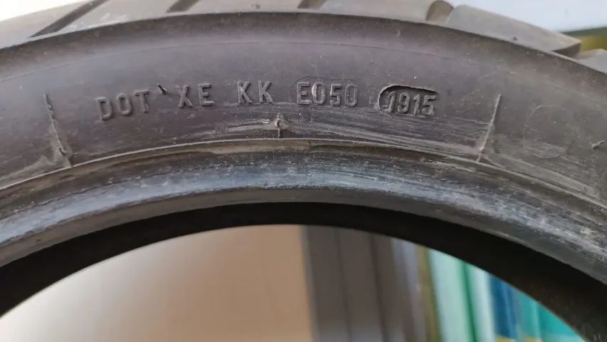 Pneu Cbx 750  - Foto 3