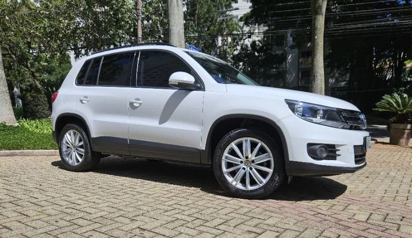 Tiguan 1.4 DSG Branca. Linda!