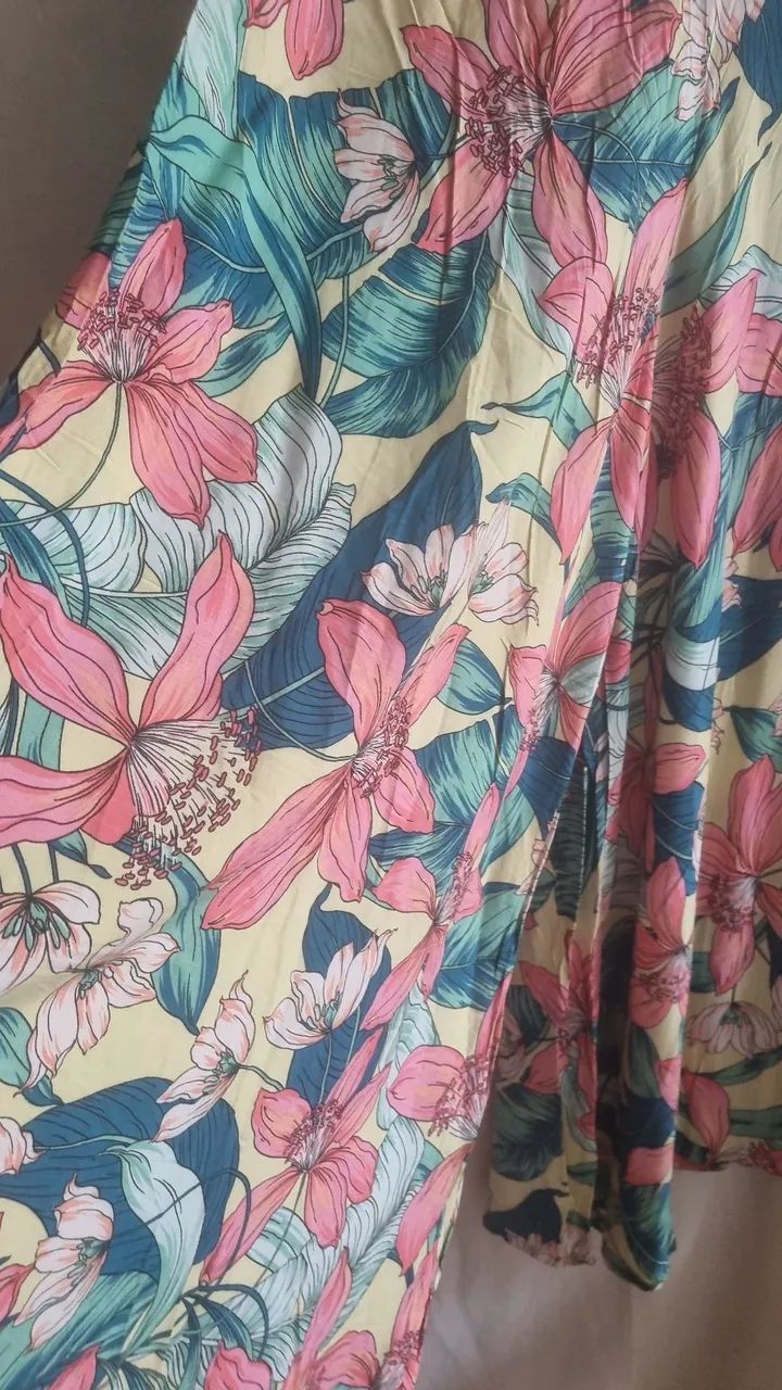 Calça pantalona midi viscose  T G estampada  - Foto 3