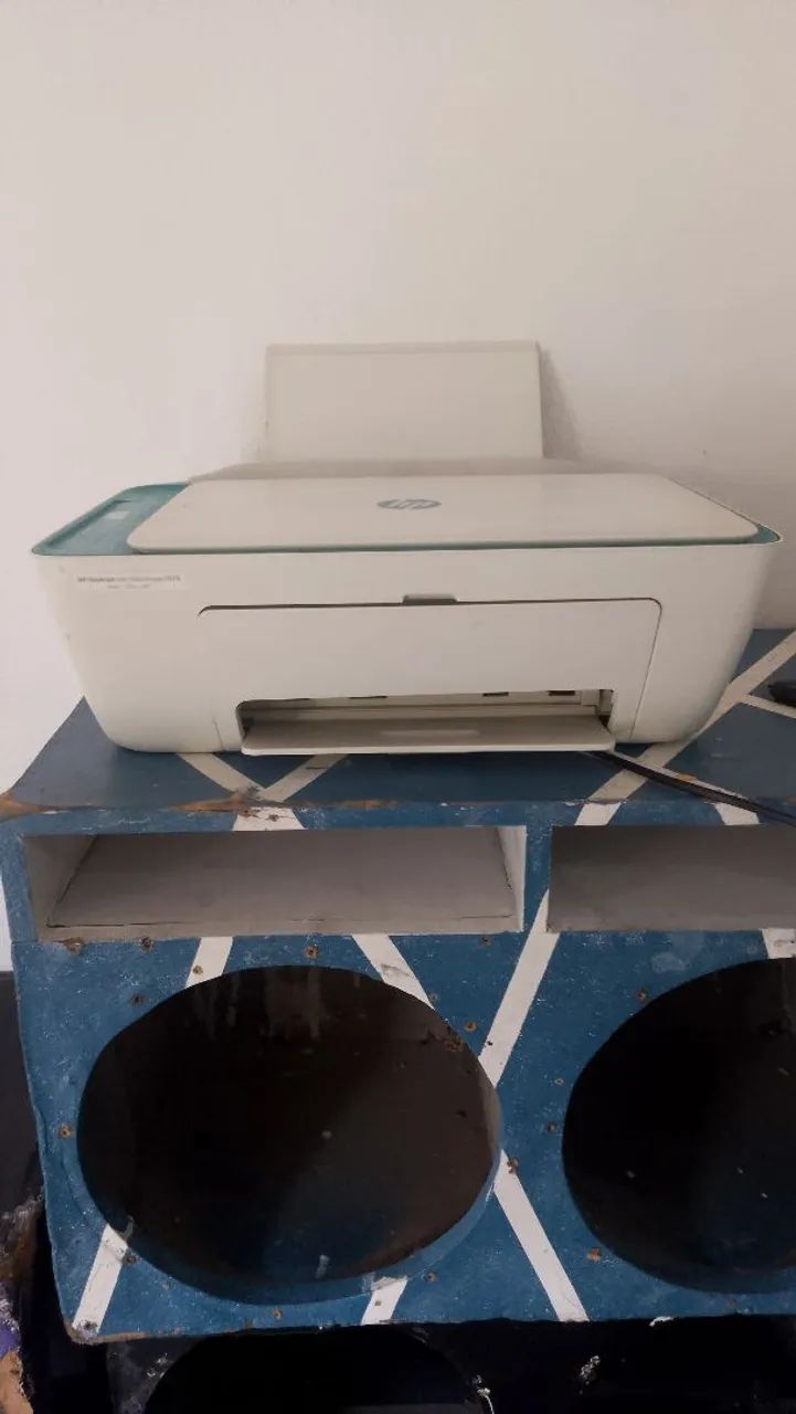 Impressora HP DeskJet Ink Advantage 2675 - Foto 2