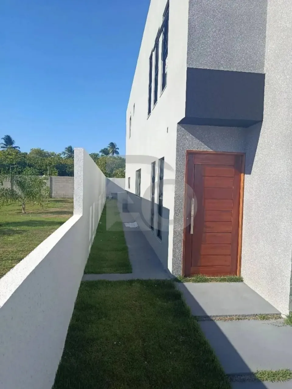 Condomínio Sol e Praia: Casa com 4 Quartos, Área Gourmet e Lazer Completo