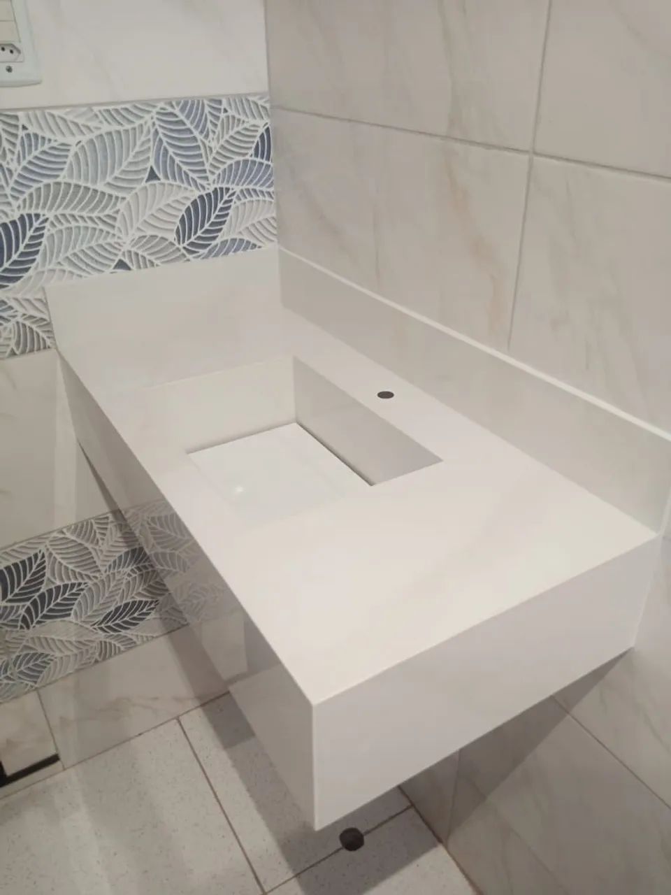 Pias no porcelanato branco polido  - Foto 3