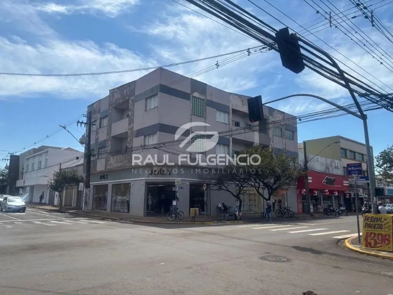 imóvel Comercial e residencial à Venda no Centro de Arapongas - Foto 3