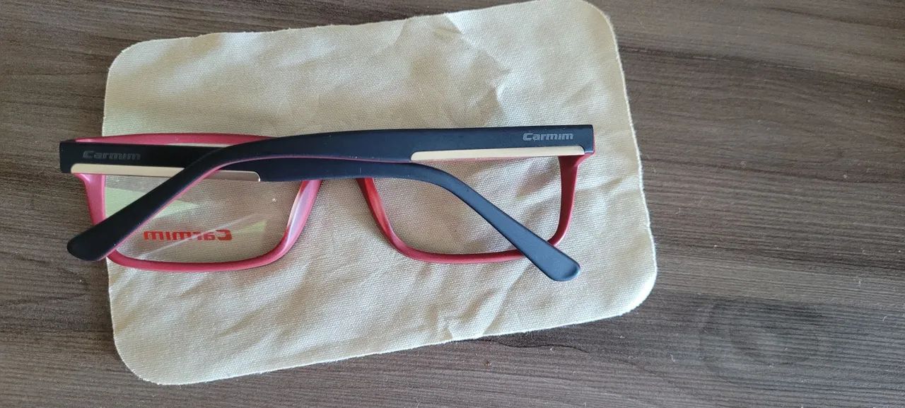 Vendo armação de óculos unisex - Foto 3