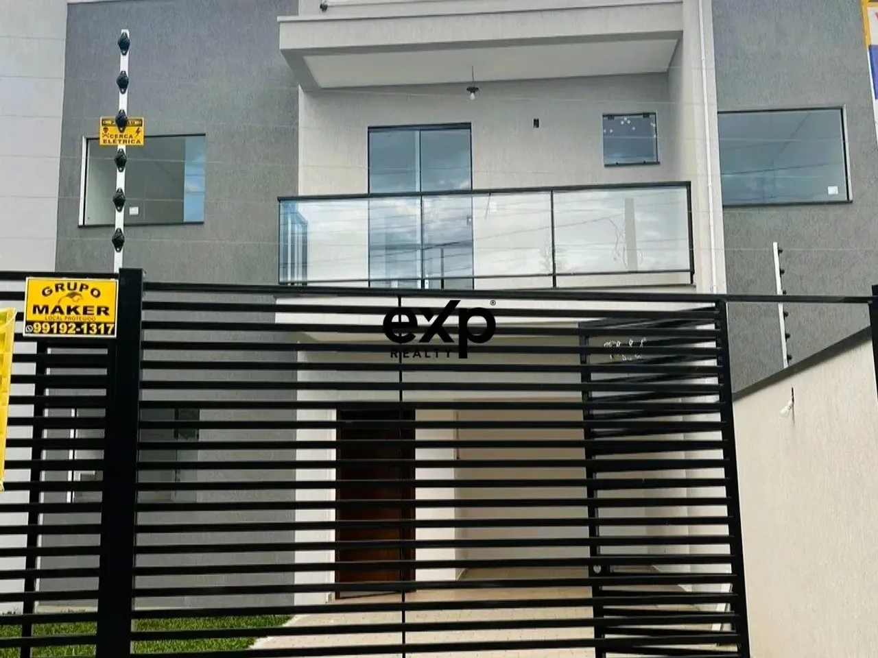 Sobrado à Venda no Centro de Pinhais