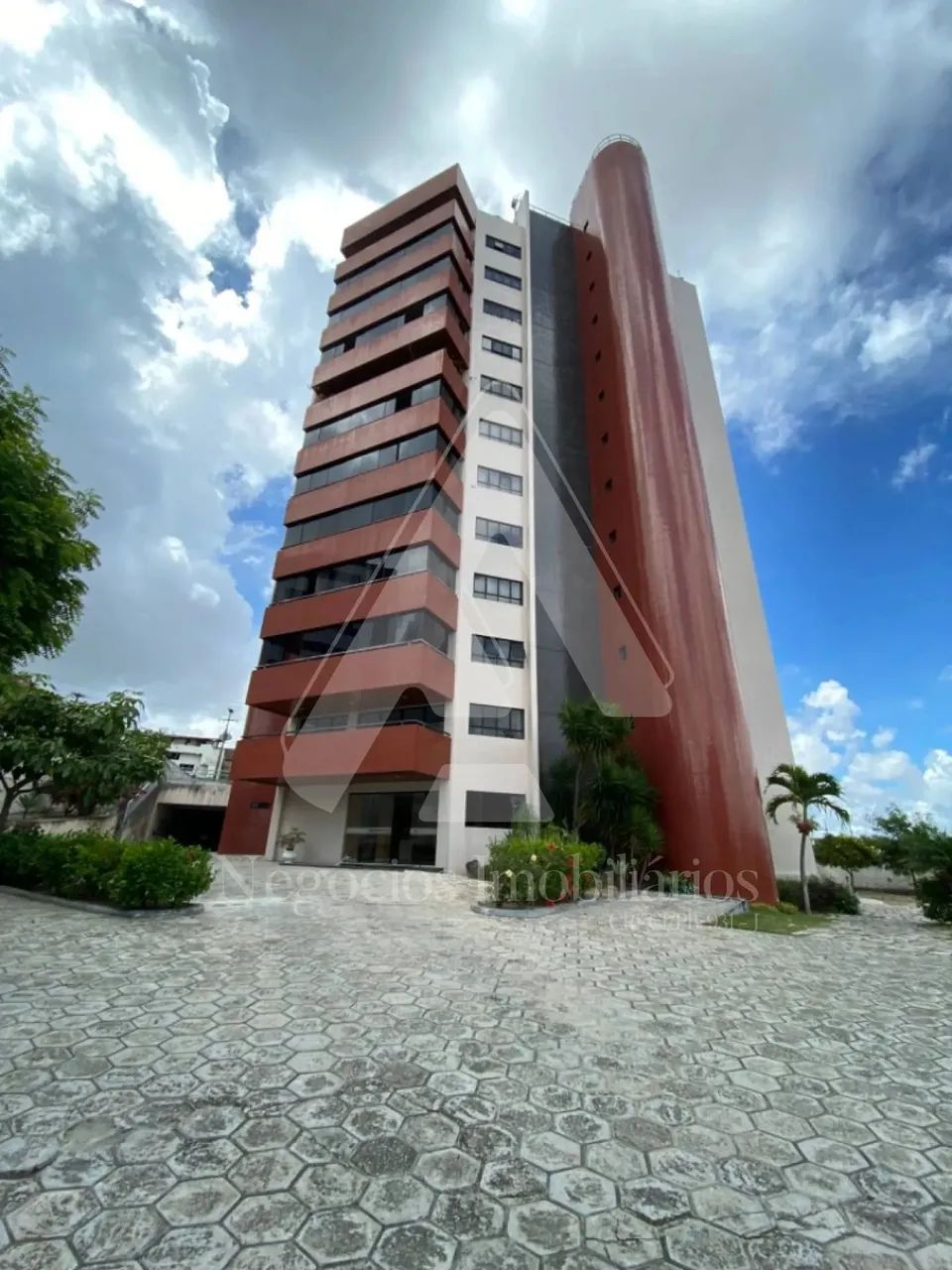 Apartamento de 240m2 com 04 suítes