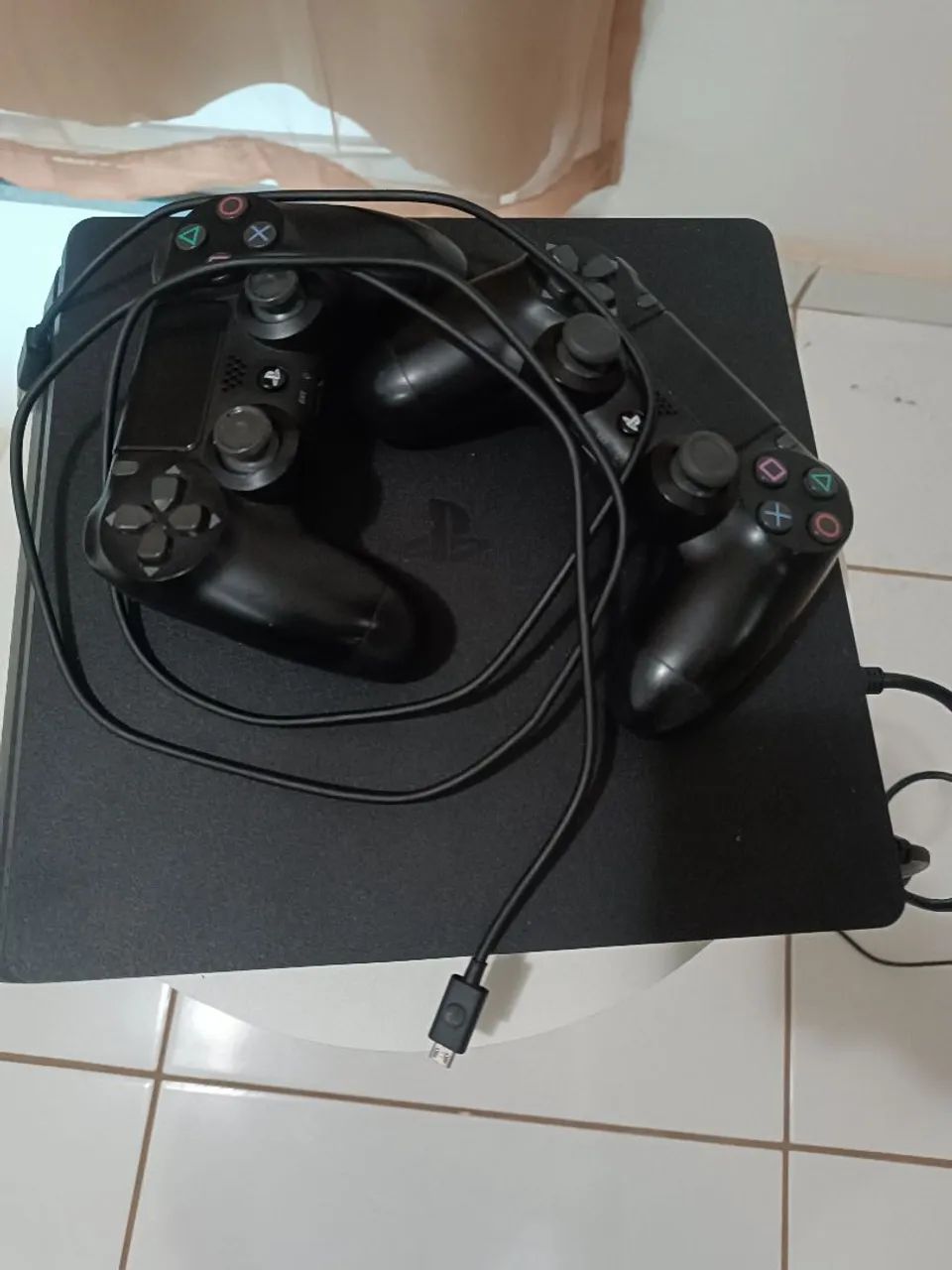 Play 4 