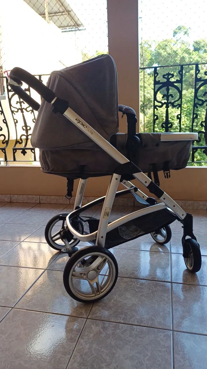 Carrinho de Bebê Epic Lite infanti 