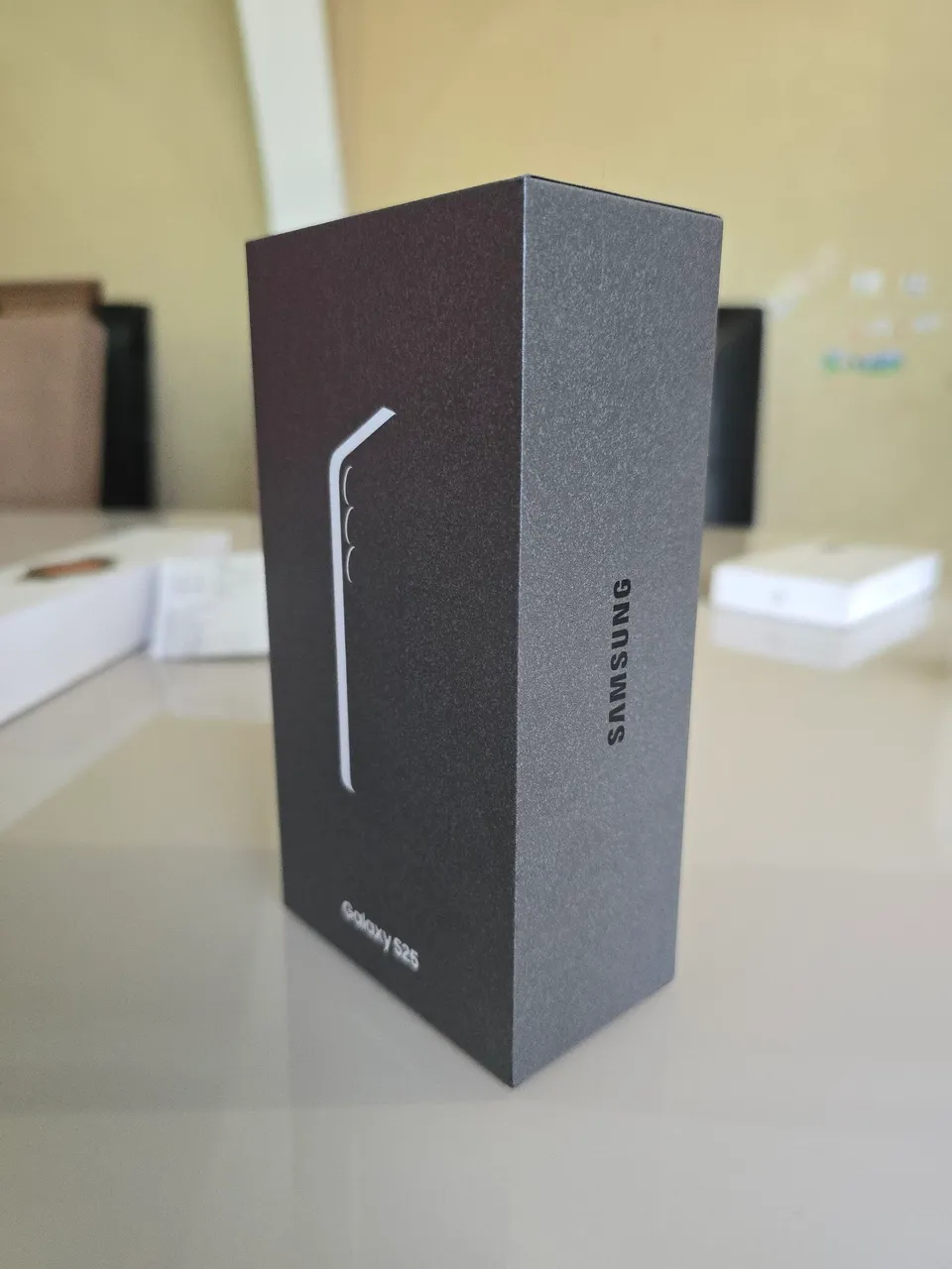 Samsung Galaxy S25 - Novo na caixa! Garantia e NF