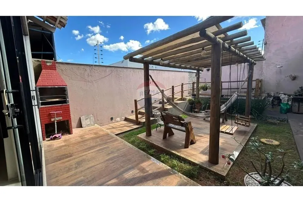 CASA À VENDA NO SETOR SÃO MIGUEL EM ARAGUAÍNA TO.