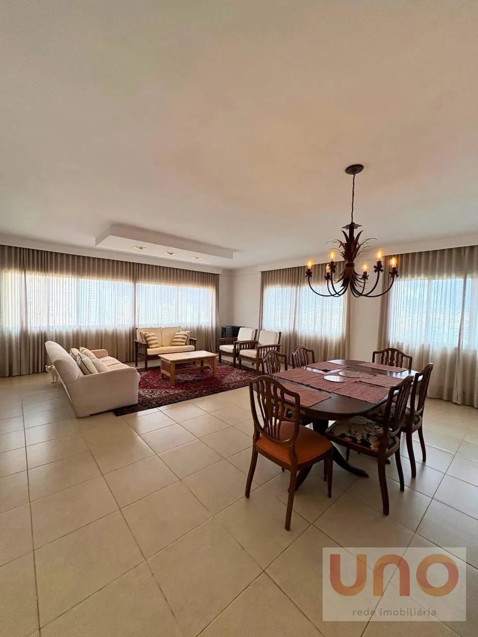 Apartamento com 3 suítes no centro à venda - Campo Grande
