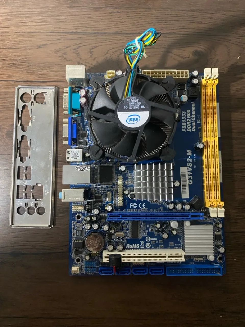 Placa-Mãe ECS G31T-M9 v1.0 + Processador Intel Core 2 Duo 2.93GHz, Socket LGA775 (Recond))