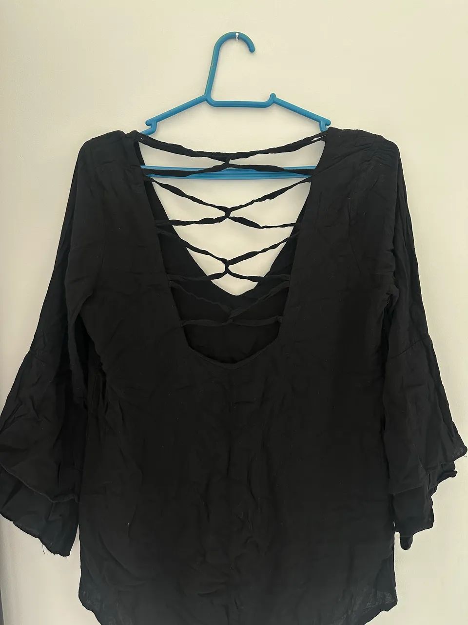 Blusa preta com manga  - Foto 2