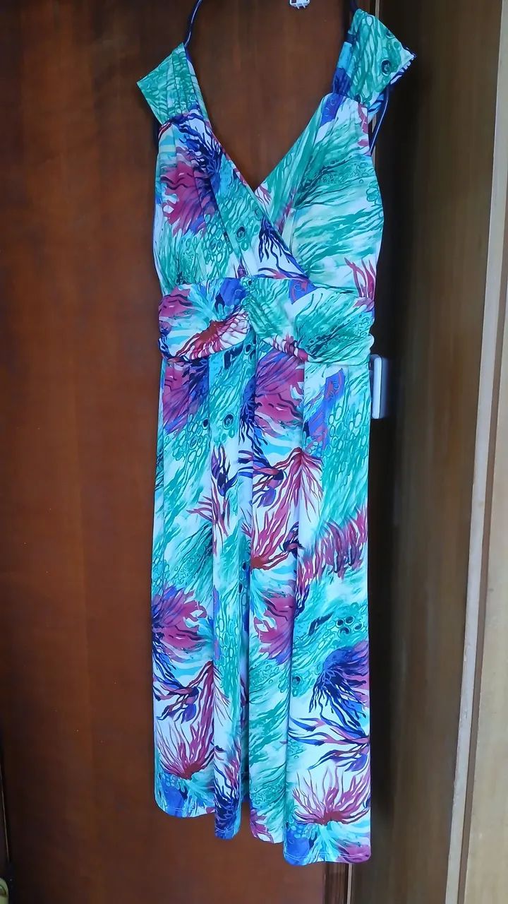 LINDO,VESTIDO  FLORAL. -  - Foto 3