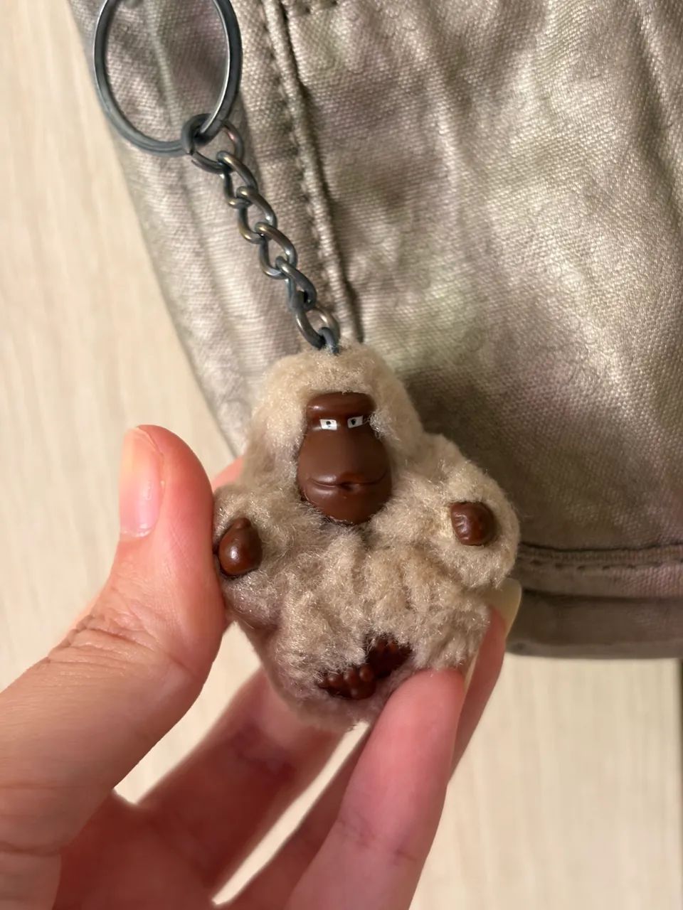 Bolsa Kipling metalizada prata  - Foto 4