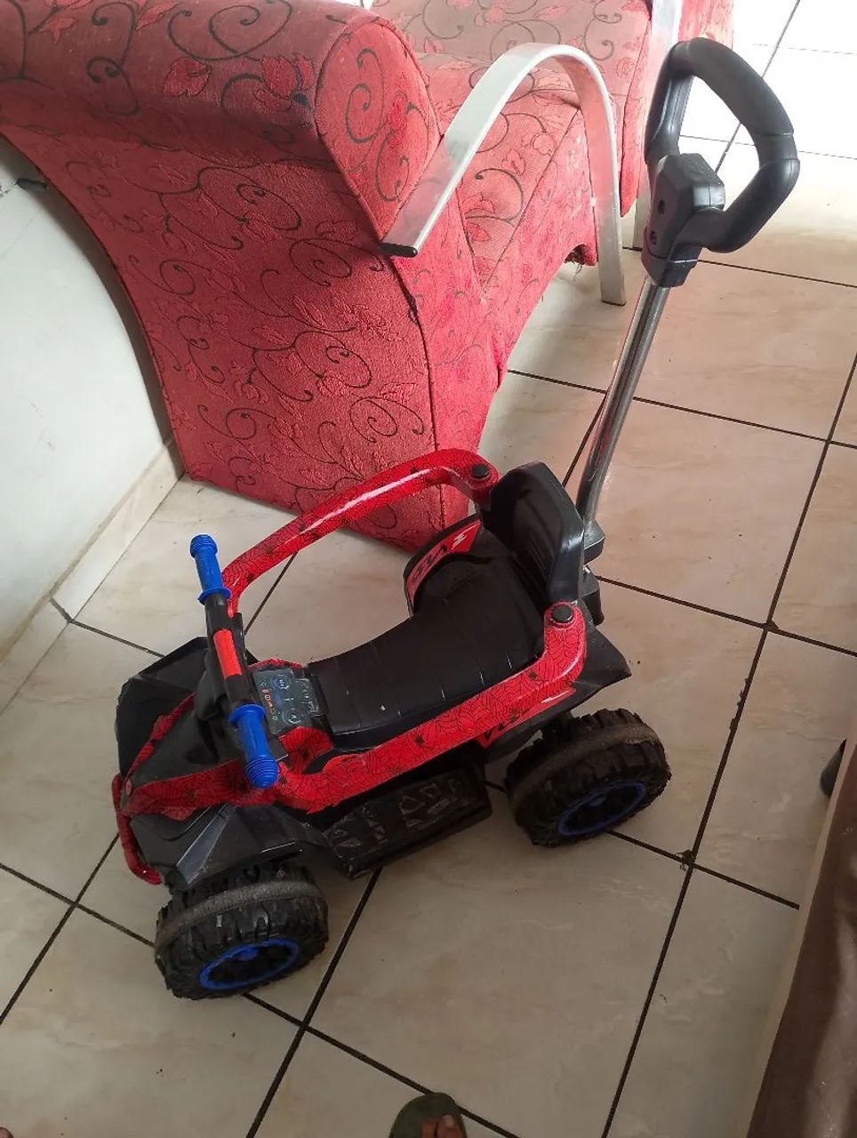 Carrinho em estado de novo