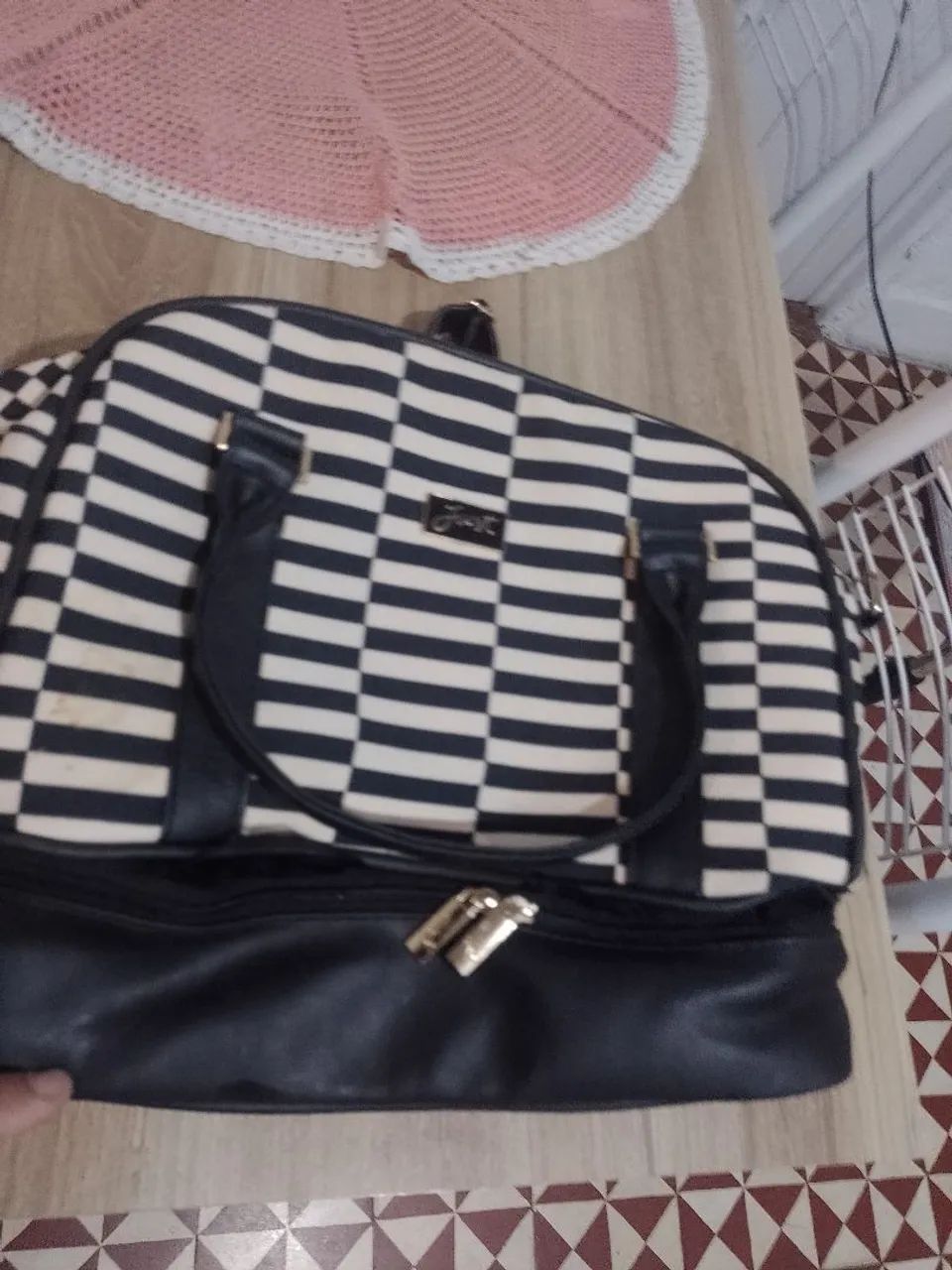 bolsa  preta  da marca Just Baby.  - Foto 2