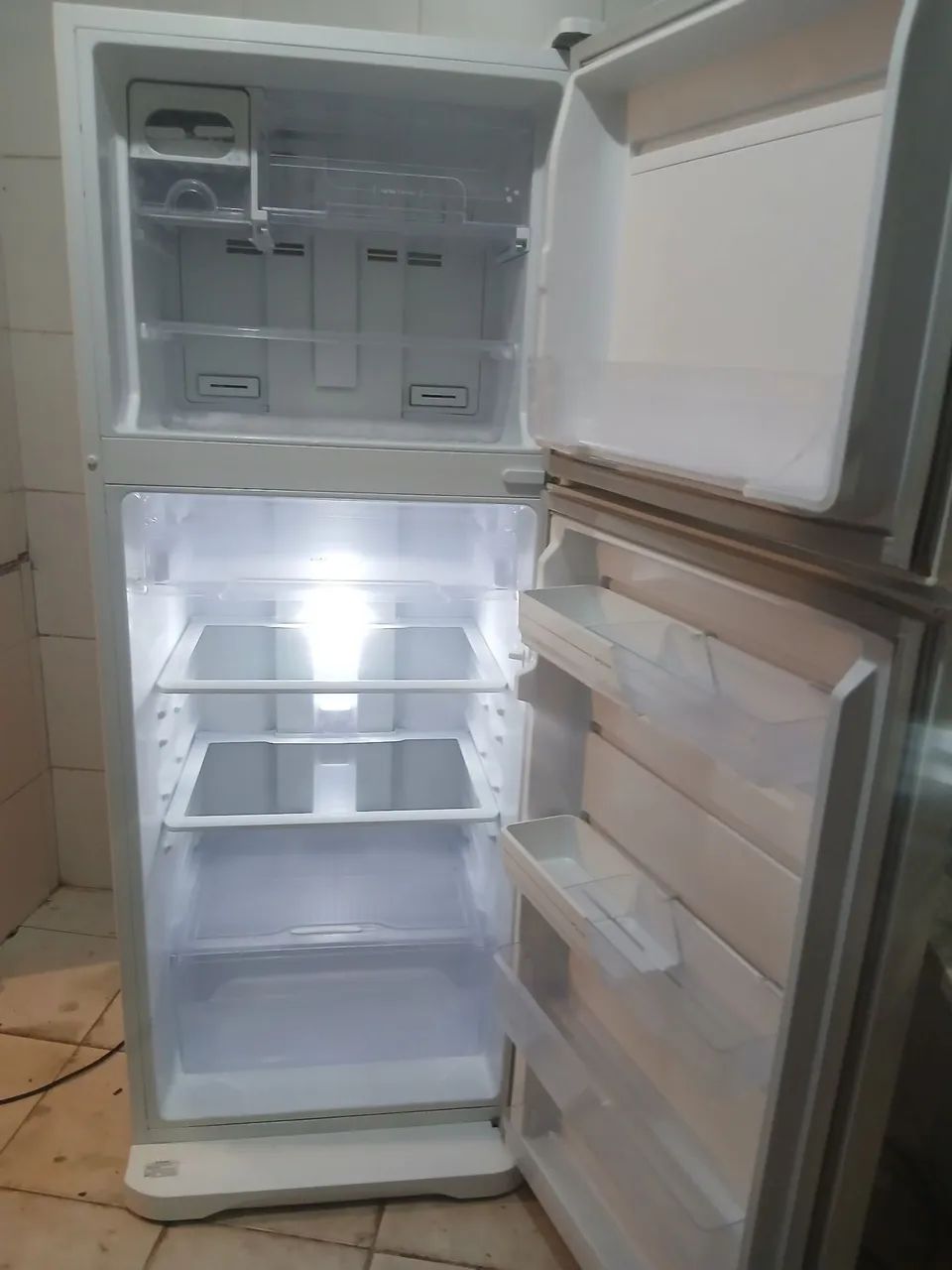 Geladeira Electrolux  - Foto 2