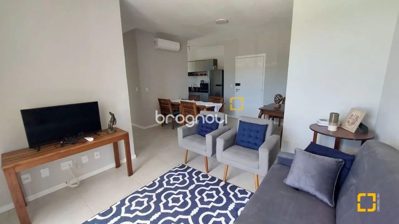 Apartamento a venda 3 Dormitórios a 900m do mar do Campeche, em Florianópolis.
