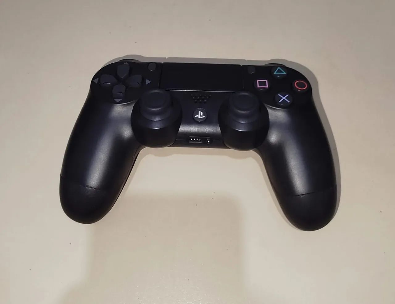 PlayStation 4 - 500gb - 2 Dualshock - Foto 3