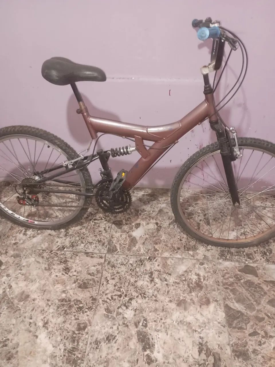 Bicicleta bem conservada 