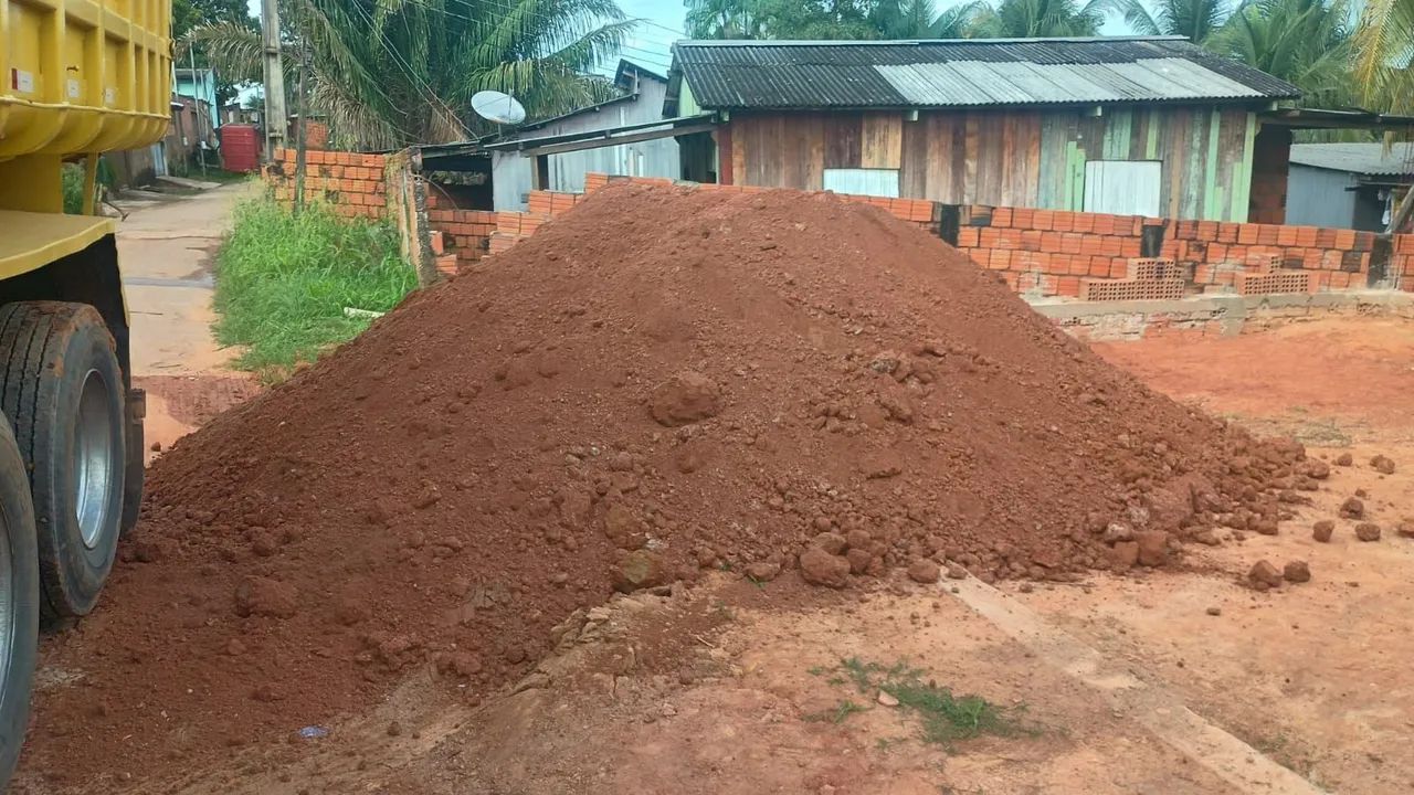 VENDO AREIA BARRO e BRITA  - Foto 2
