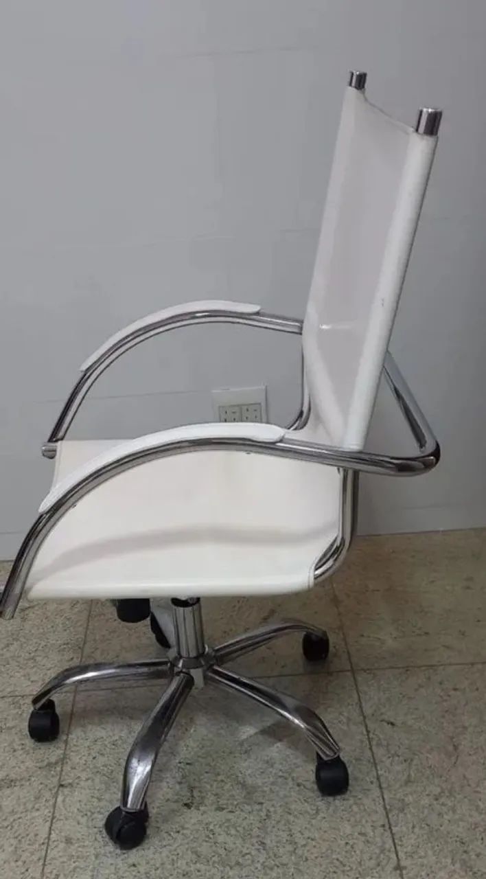 Cadeira giratória de  couro  - Foto 2